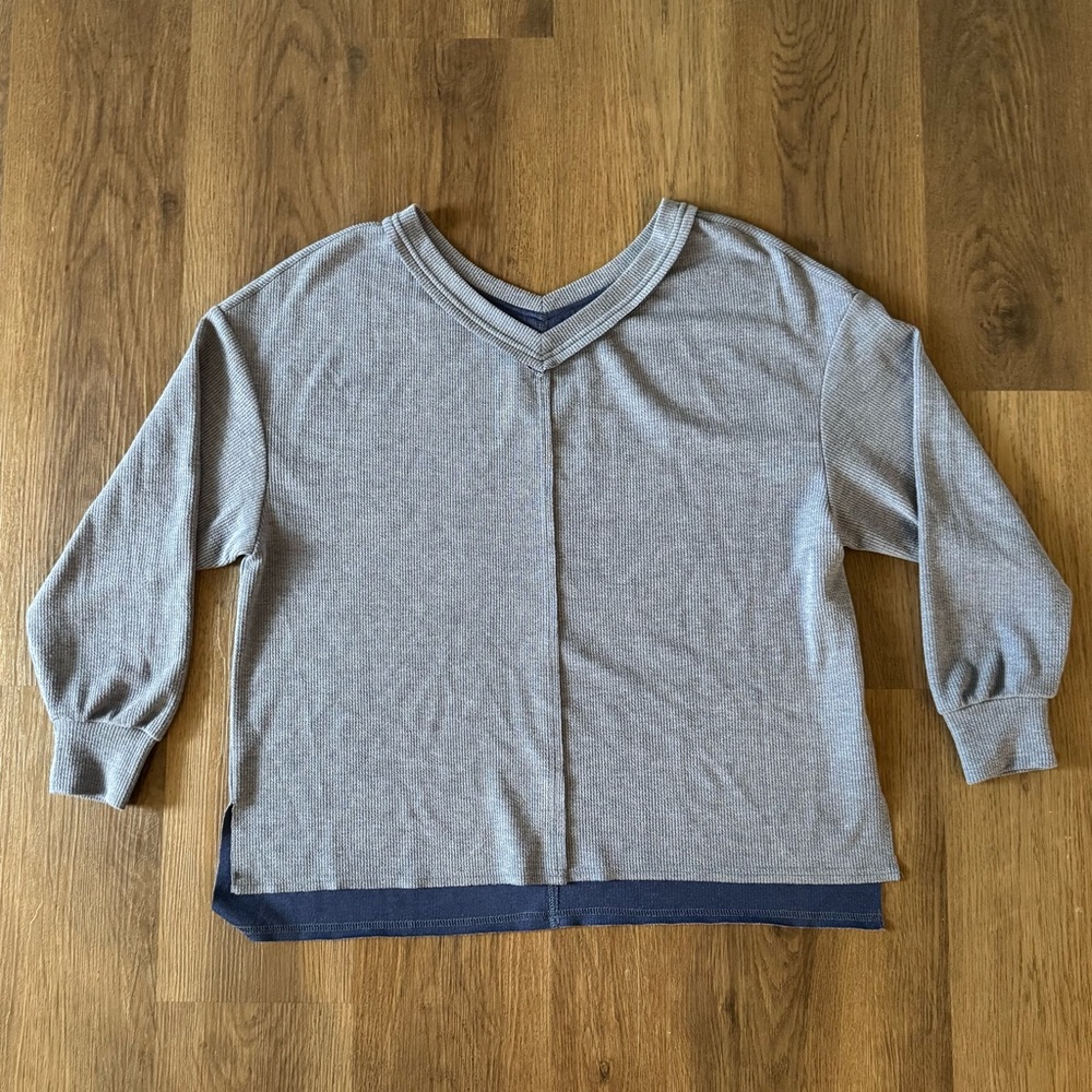Tredy Queen Women's Blue V Neck Long Sleeve Waffle Knit Layered Top Shirt Size S